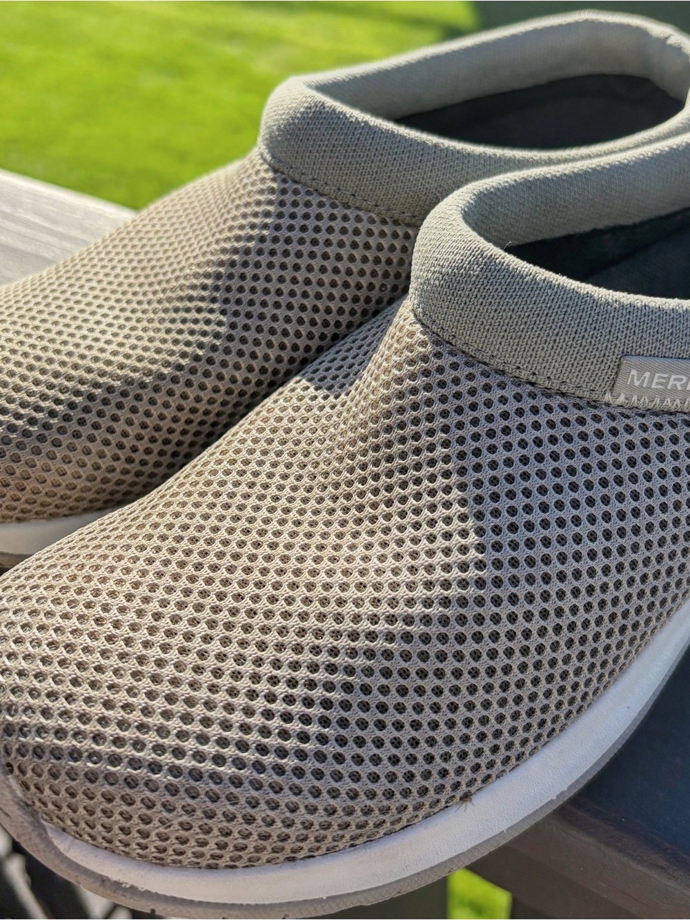 Light Gray Merrell Mesh Slip-On Women’s Shoes. Size 7.  NWOT